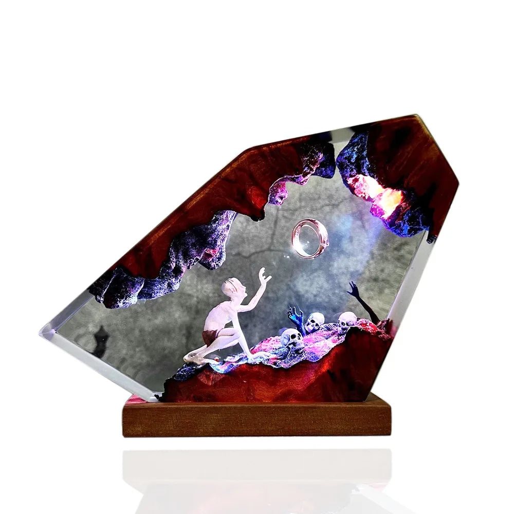 The Lost One resin lamp, close view of the resin